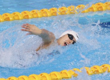 开云体育官网-游泳争霸赛张雨霏100蝶夺冠 杨浚瑄打破亚洲纪录